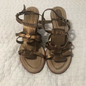 Enzo Agiolini size 10 metallic bronze stacked 4” heeled sandal. Great condition!